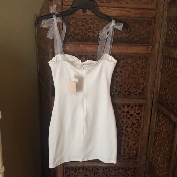 NWT SUPERDOWN x REVOLVE Trisha Tie Strap Mini Dress White, Size Large - Picture 9 of 9